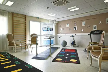 maison de retraite bordeaux cheneraie kine