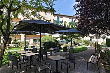 maison de retraite la favorite lyon terrasse