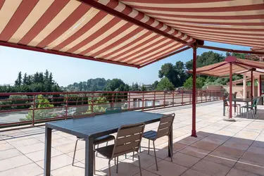 maison de retraite la bastide des cayrons terrasse avec vue