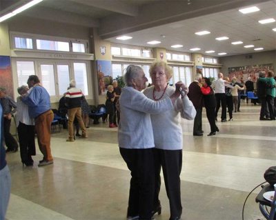 Les Berges du canal danse