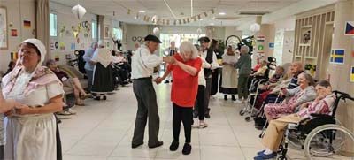 orpea les jardins de saintes danse